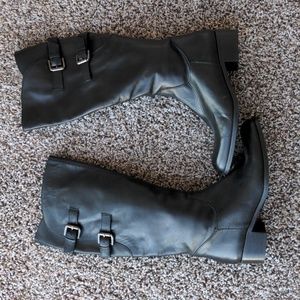 Leather Knee-High Boots in Black Size 7.5